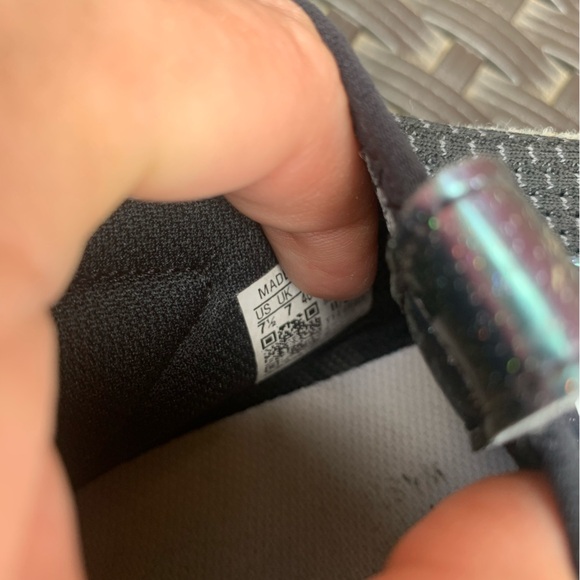 Adidas Freak football cleats, slip on high top molded cleats, men’s size 7.5 - Picture 7 of 7